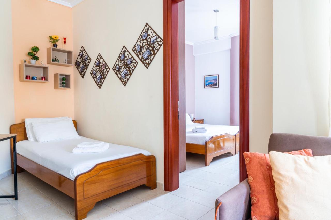 Work-Friendly Central Apartments, Sarandë エクステリア 写真